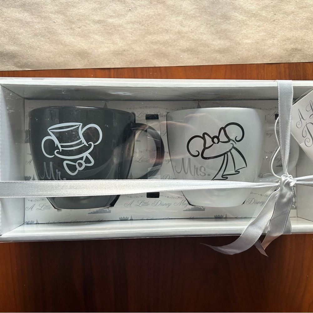 NWT Disney Parks Mr. and Mrs. Mug Set